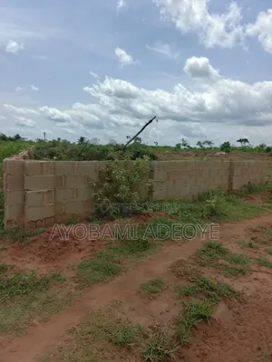 6 Plots Fence Together at Ifo