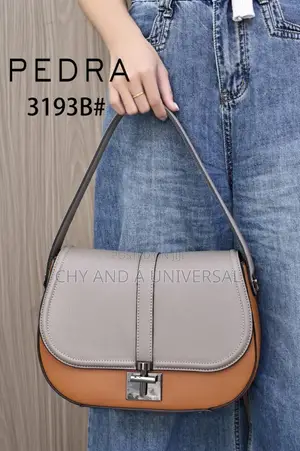 Pedra Handbag With Purse
