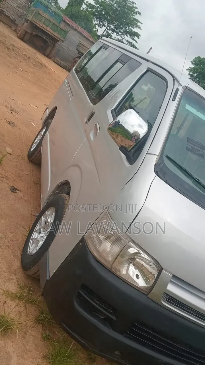 Toyota HiAce 2012 Grey