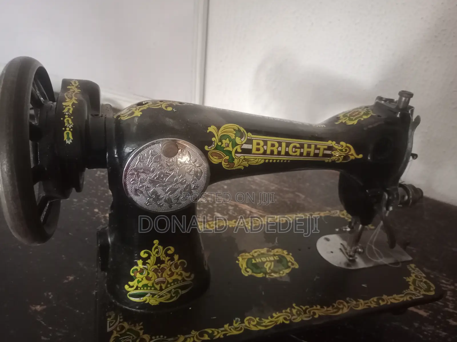 Manual Sewing Machine