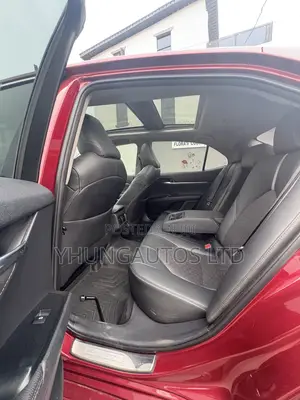 Toyota Camry XSE FWD (2.5L 4cyl 8AM) 2018 Burgundy