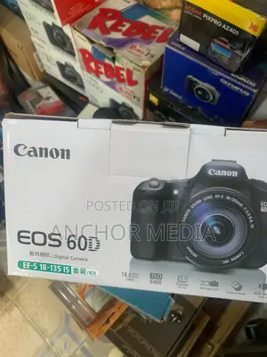 Canon Eos 60d With 18-135mm Lens