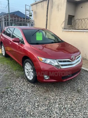 Toyota Venza AWD 2012 Red