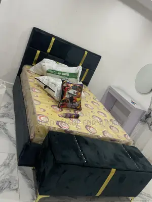 4 Half by 6ft Bedframe