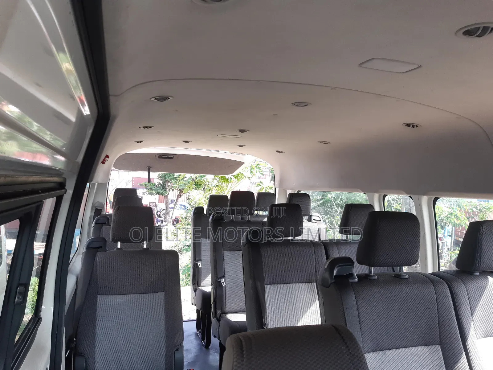 Toyota HiAce 2022 White
