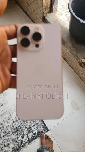 Apple iPhone 16 Pro 256 GB Gold