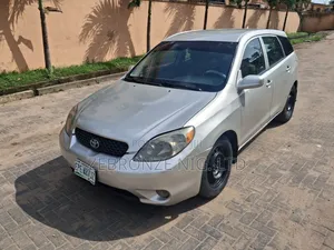 Toyota Matrix XR Hatchback AWD (1.8L 4cyl 4A) 2004 Silver