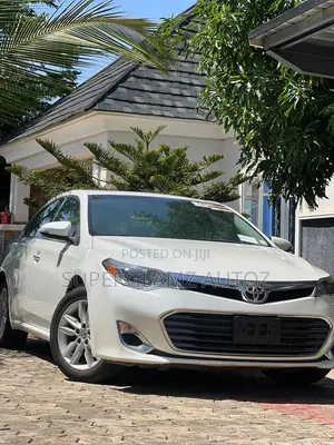 Toyota Avalon XLE Touring 4dr Sedan (3.5L 6cyl 6A) 2014 White
