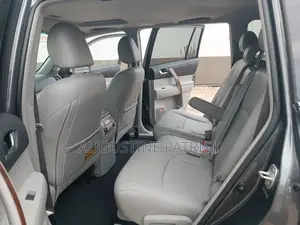 Toyota Highlander 2013 Gray