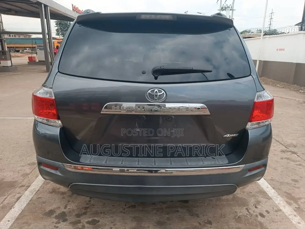 Toyota Highlander 2013 Gray
