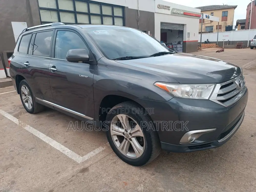 Toyota Highlander 2013 Gray