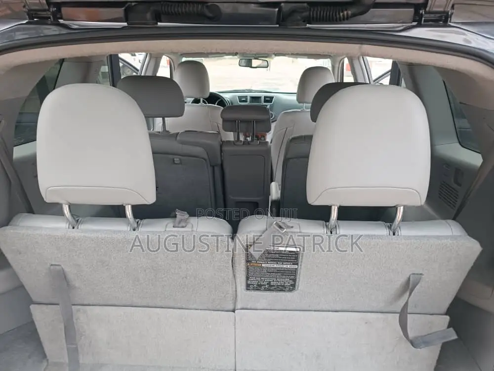 Toyota Highlander 2013 Gray