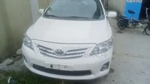 Toyota Corolla 2012 White