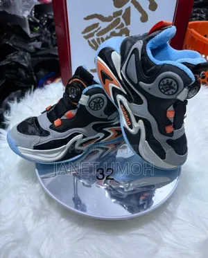  Boys Fashion Sneakers – Size 32 

