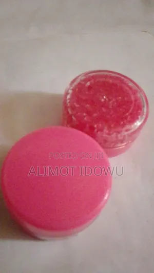 Lip Moisturizer