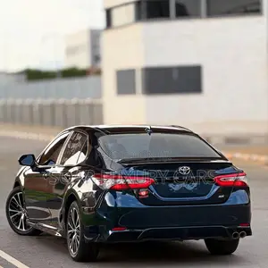 Toyota Camry SE (2.5L 4cyl 8A) 2019 Green