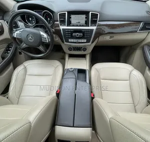 Mercedes-Benz M Class ML350 4dr SUV (3.5L 6cyl 7A) 2014 Blue