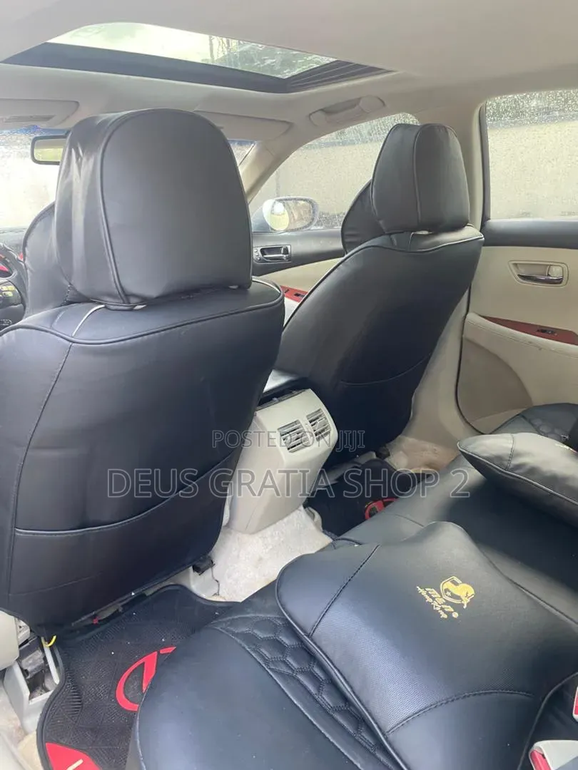New Lexus LM 2020 Silver