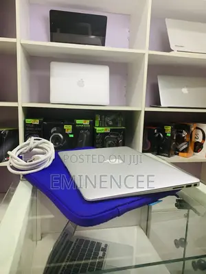 Laptop Apple MacBook Air 2015 4GB Intel Core i5 SSD 128GB