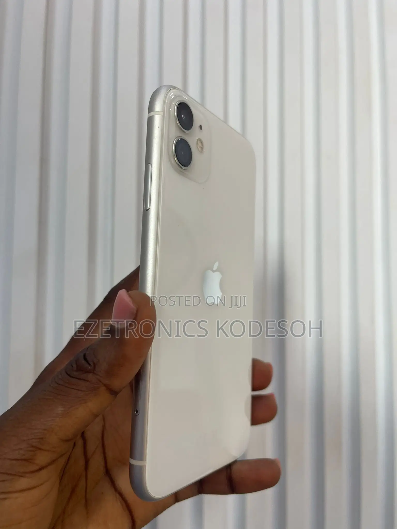 Apple iPhone 11 64 GB White