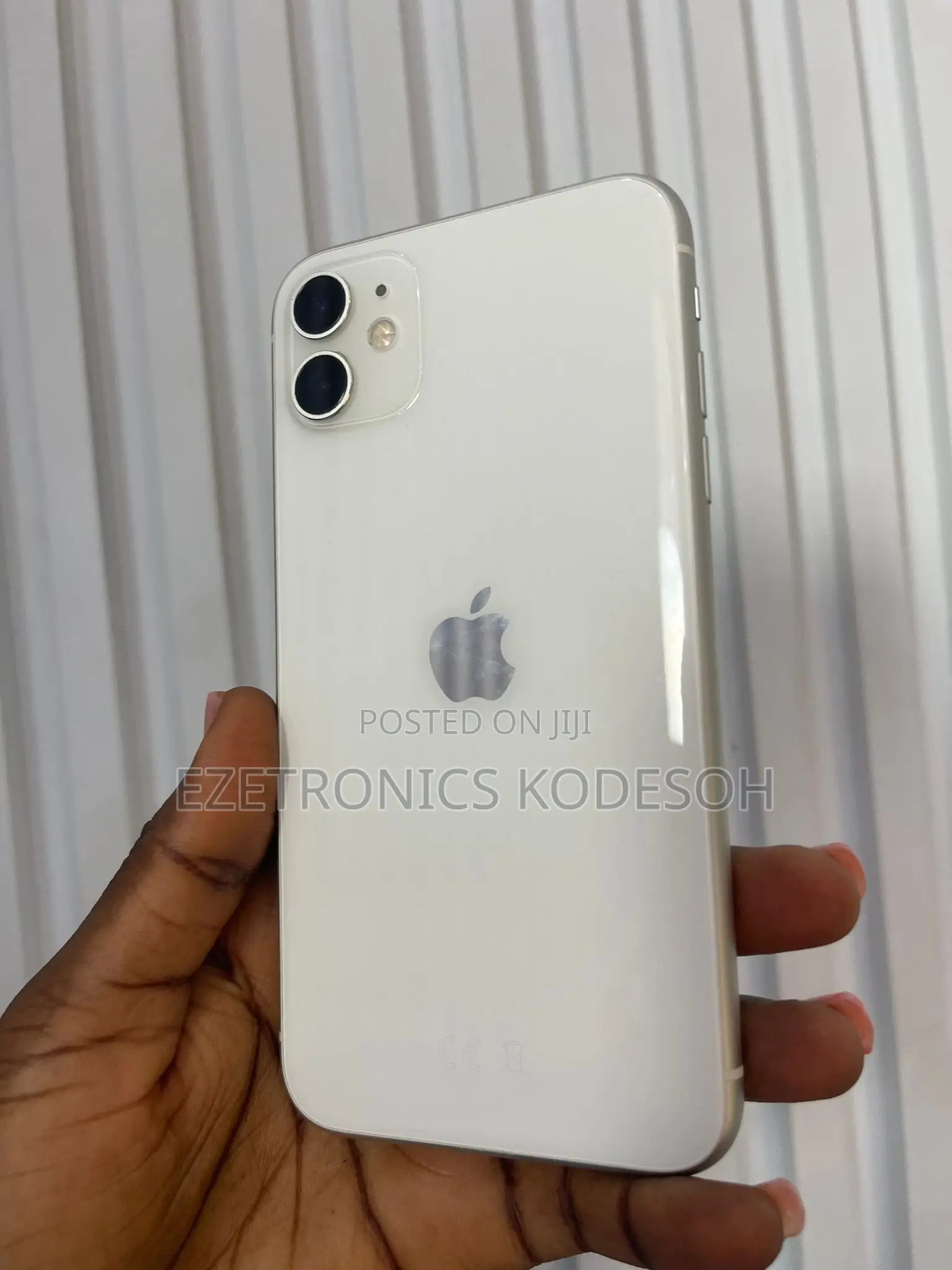 Apple iPhone 11 64 GB White