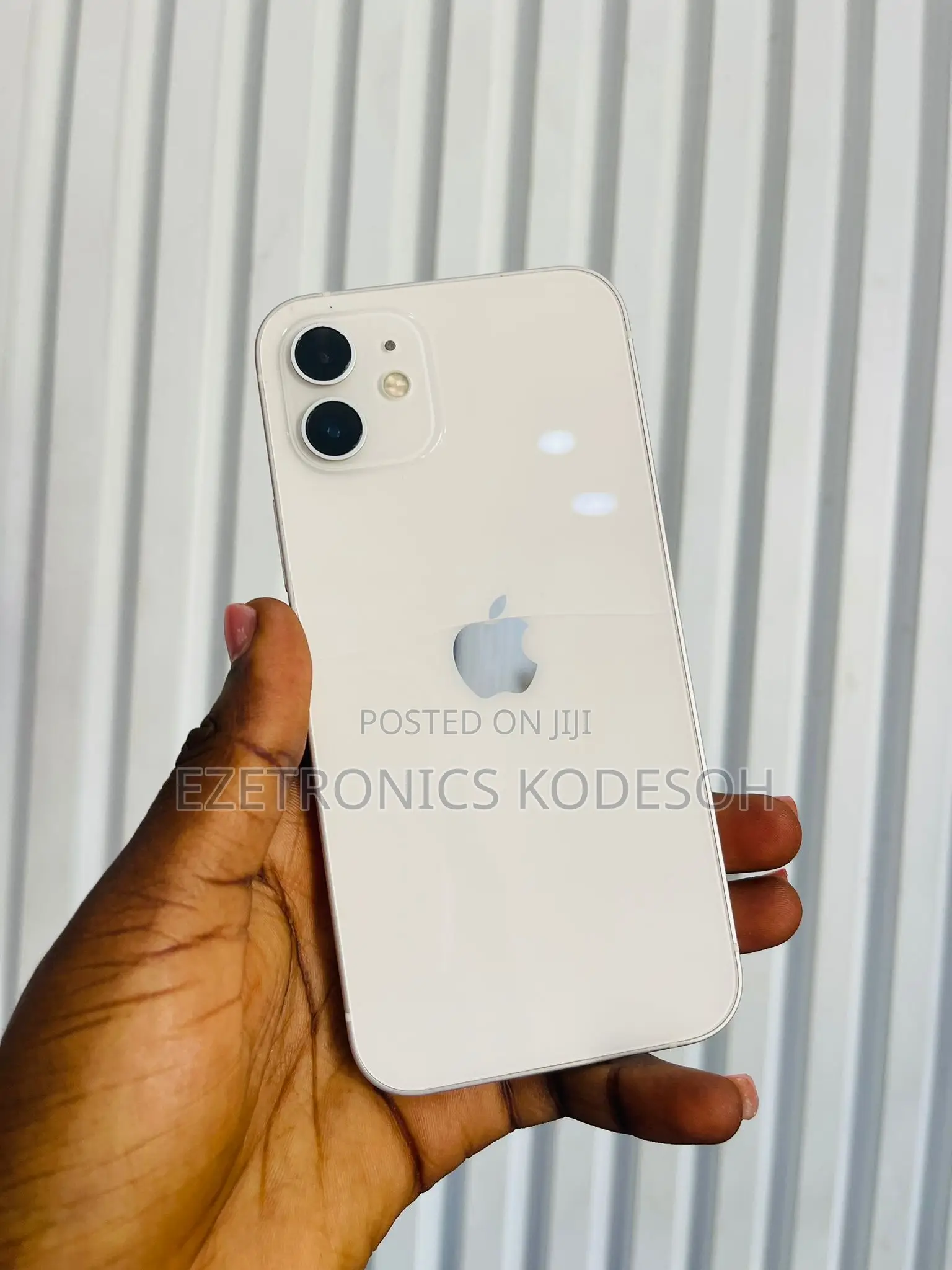 Apple iPhone 12 64 GB White