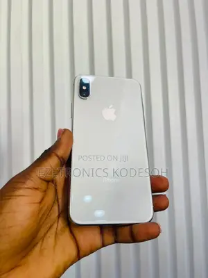 Apple iPhone X 64 GB White