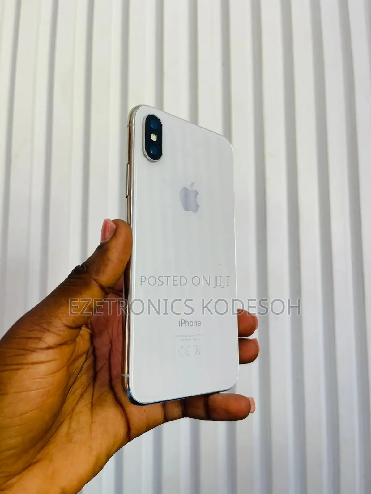 Apple iPhone X 64 GB White