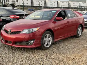 Toyota Camry SE 4dr Sedan (2.5L 4cyl 6A) 2013 Red