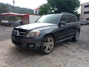 Mercedes-Benz GLK-Class 2010 Gray