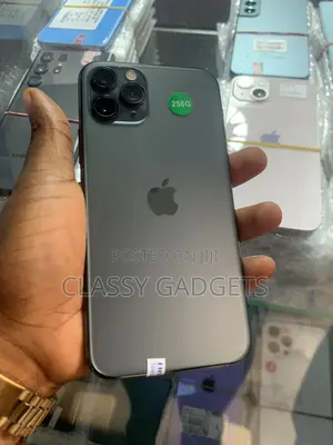Apple iPhone 11 Pro 256 GB Green