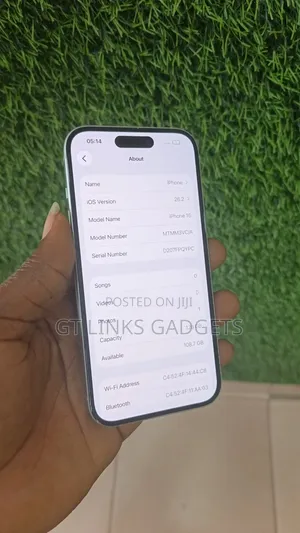 Apple iPhone 15 128 GB Green