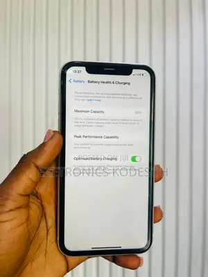 Apple iPhone XR 64 GB White