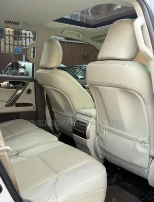 Lexus GX 2013 Silver
