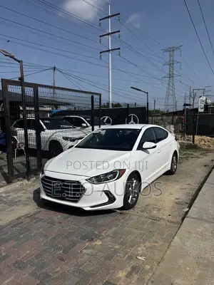 Hyundai Elantra Sport Sedan FWD (1.6L 4cyl 6M) 2017 White