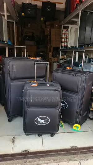 Leaves King Luggage Box