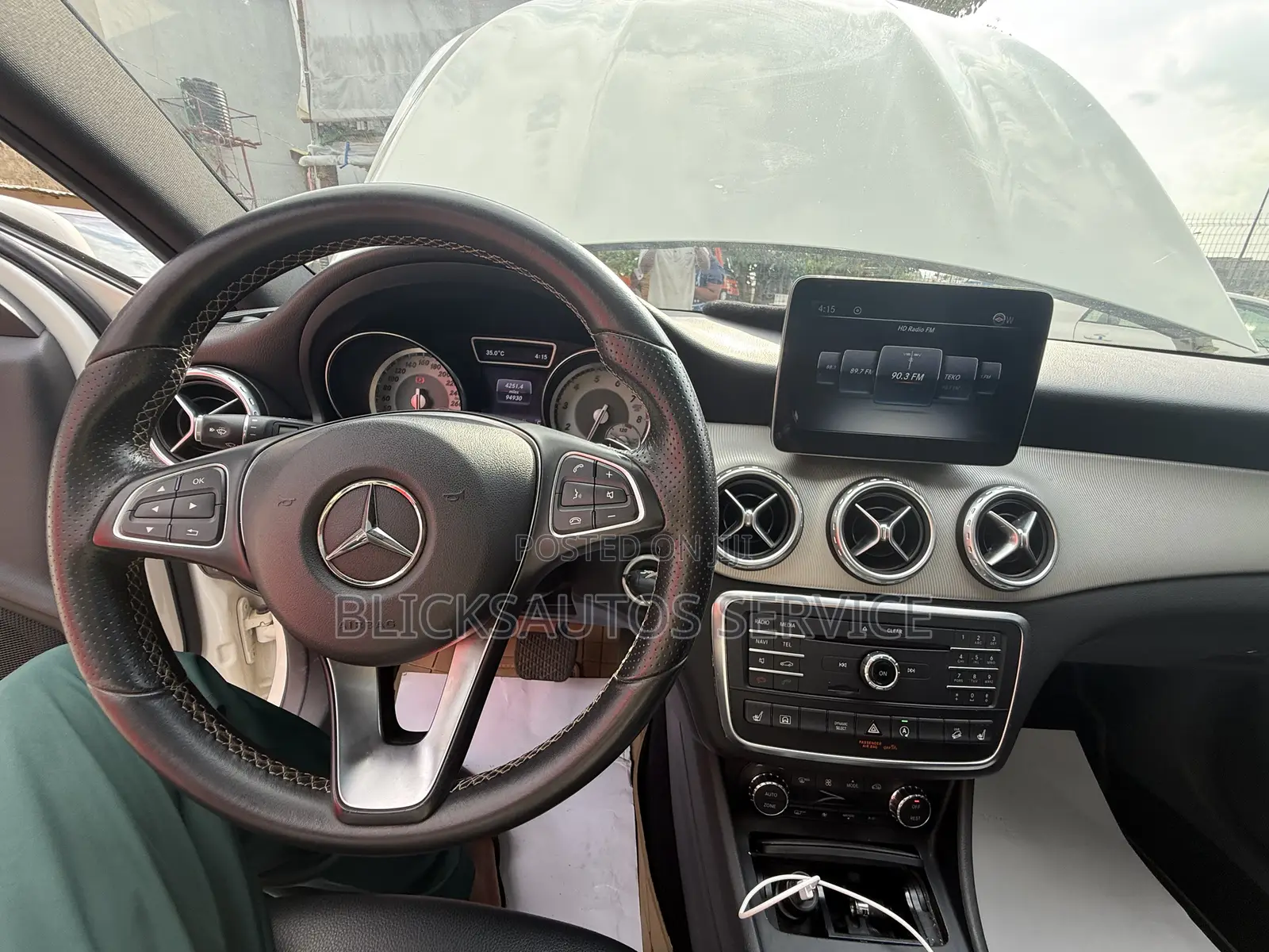 Mercedes-Benz GLA-Class 2017 White