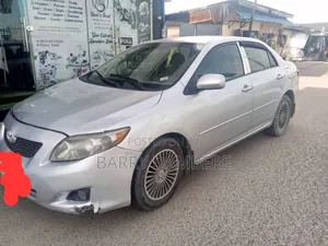 Toyota Corolla 2010 Silver
