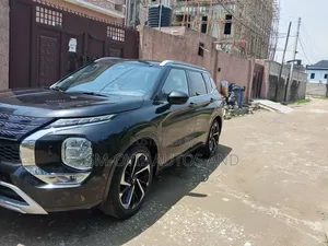 Mitsubishi Outlander SE Black Edition 2023 Black