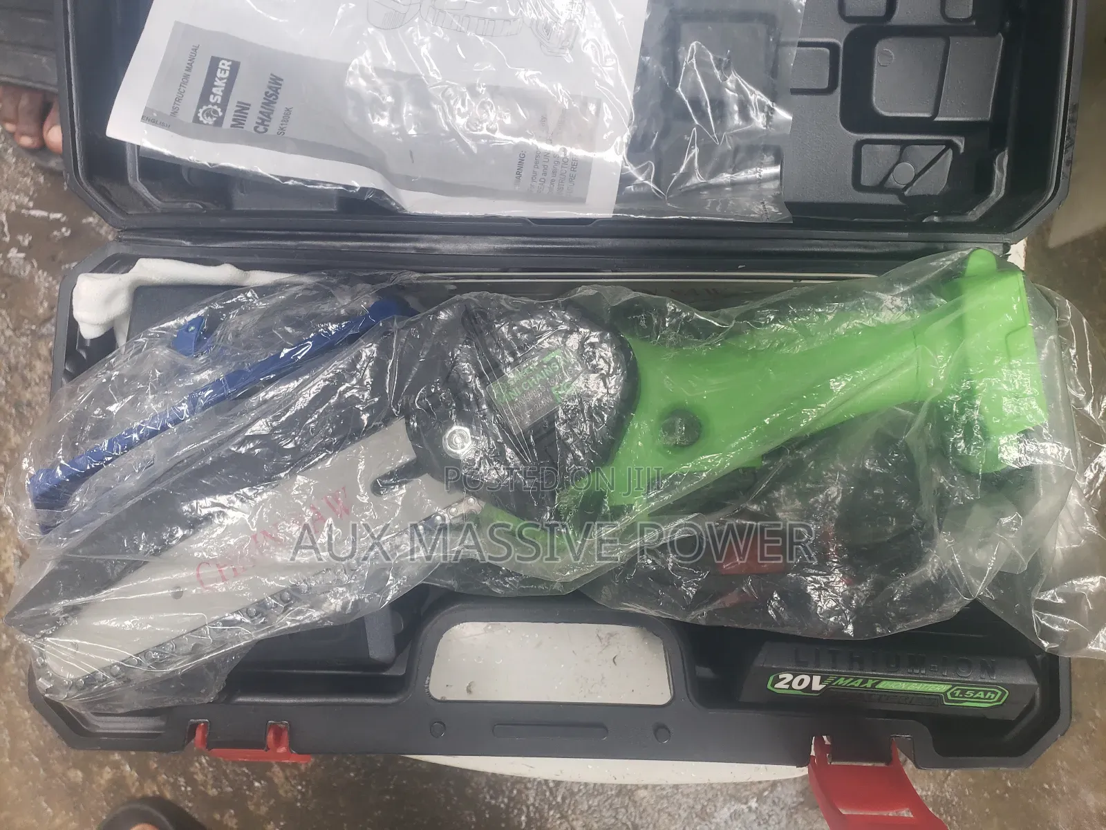 Saker 20v Cordless Mini Chainsaw With 2 Batteries