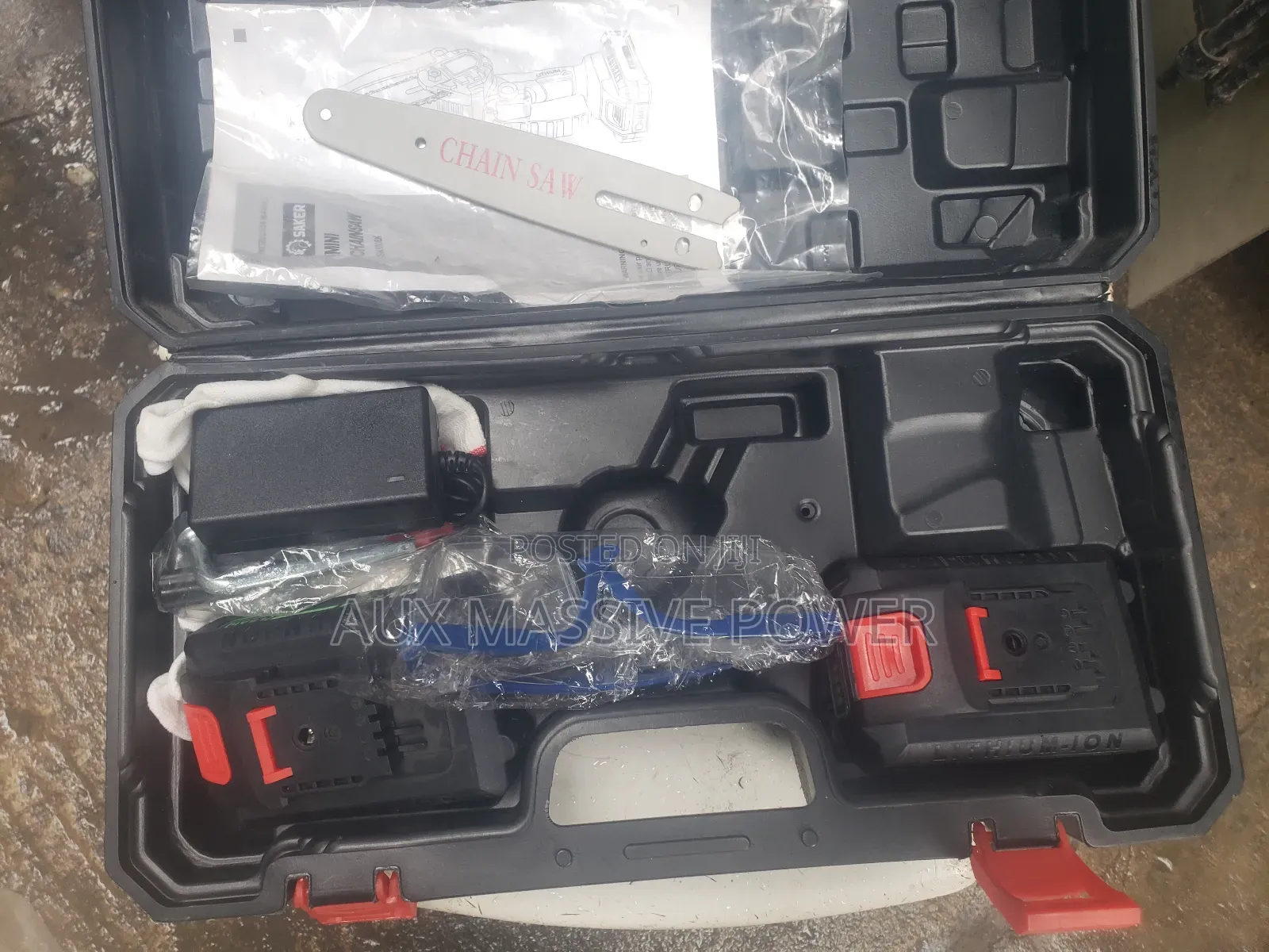 Saker 20v Cordless Mini Chainsaw With 2 Batteries