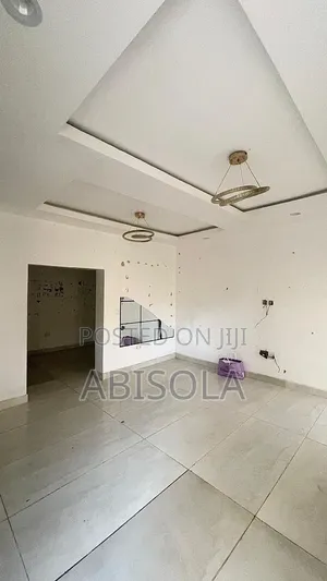 2bdrm Apartment in Inside An Estate, Ikota for rent