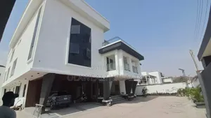 9bdrm Mansion in Guzape District for sale