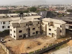 4 Units of Terraces(Semi Finished)