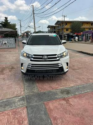 Toyota Highlander Limited 4x4 V6 (3.5L 6cyl 8A) 2017 White