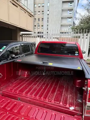 Toyota Hilux Brand New Boot Cover Roller Type