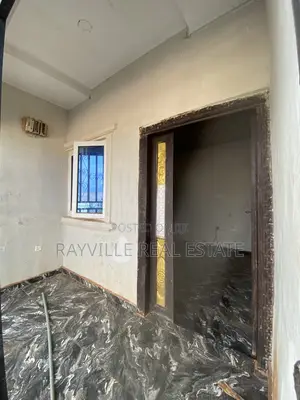 1bdrm Apartment in Uhunmwonde for rent