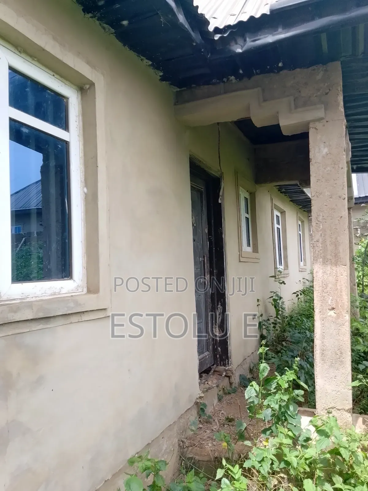 4bdrm Bungalow in G.R.A, Ilesa for sale