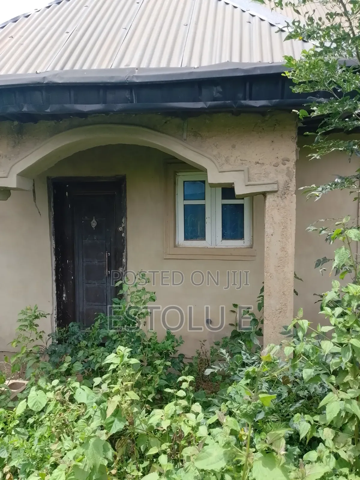 4bdrm Bungalow in G.R.A, Ilesa for sale