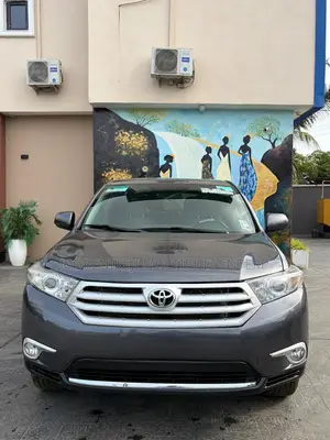 Toyota Highlander 3.5L 2WD 2013 Gray